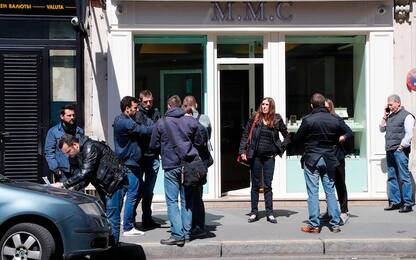 Parigi: rapina a mano armata in gioielleria vicino agli Champs-Elysées