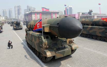 La Corea del Nord annuncia che continuerà a eseguire test missilistici