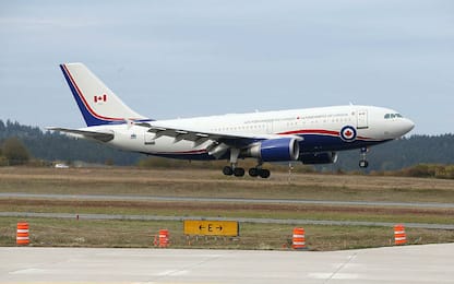 Il Canada vieterà alle compagnie aeree le espulsioni per overbooking