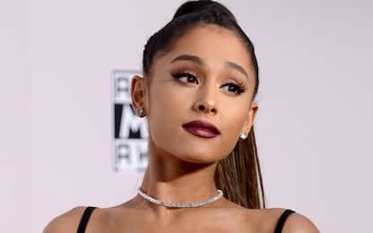 Ariana Grande sull'esplosione di Manchester: "Sono devastata"