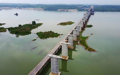 Il mega ponte sul fiume Gan