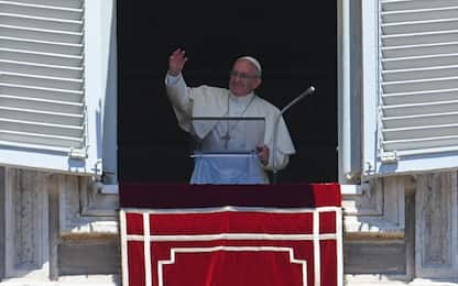 Stragi Egitto e Manchester, Papa: "Dio converta cuori dei terroristi"