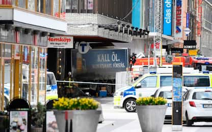 Svezia: ergastolo all’attentatore che uccise 5 persone con un camion