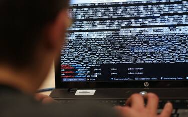 GettyImages_Hacker_spionaggio