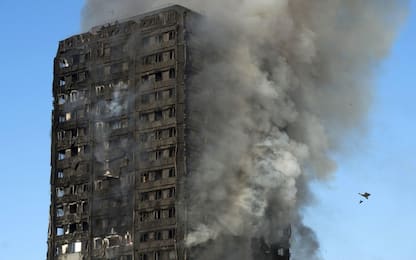 Incendio grattacielo Londra, la polizia: 79 tra morti e dispersi