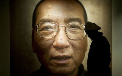 Cina, premio Nobel Liu Xiaobo scarcerato: ha un tumore terminale