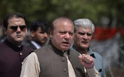 Pakistan, il premier Nawaz Sharif destituito per corruzione