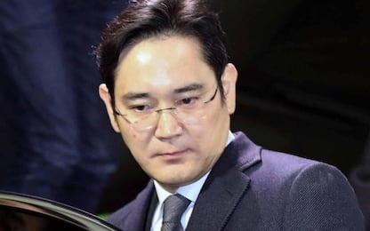 Corea del Sud, chiesti 12 anni di carcere per l'erede Samsung
