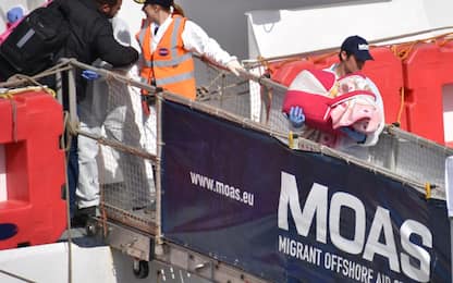 Migranti, Moas sospende i soccorsi nel Mediterraneo