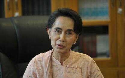 Birmania: Suu Kyi nega violenze sui Rohingya. Critiche da Amnesty