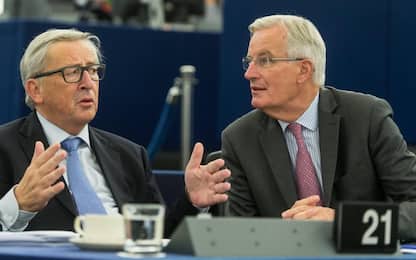 Negoziati Brexit, Juncker al Parlamento Ue: "Progressi insufficienti"