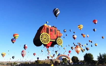 Il festival delle mongolfiere colora il cielo di Albuquerque. VIDEO