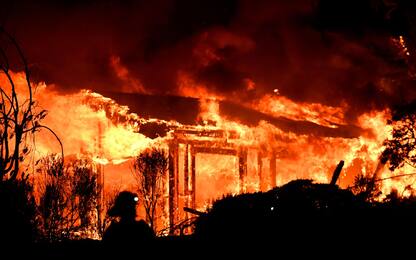 Incendi, vittime in California