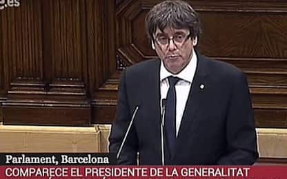 Catalogna, il discorso di Puigdemont in Parlamento