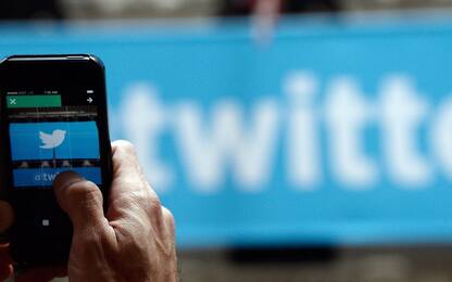 Twitter, novità in arrivo: in fase di test i messaggi vocali privati
