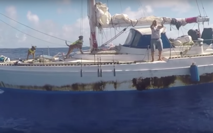 Due donne e due cani salvati dopo cinque mesi alla deriva nel Pacifico