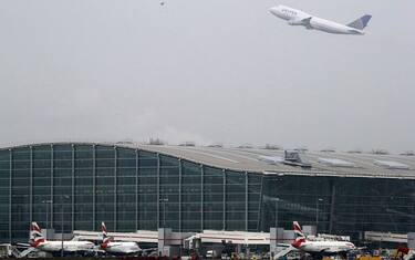 Gb, trovata per strada una penna Usb con dati sicurezza di Heathrow