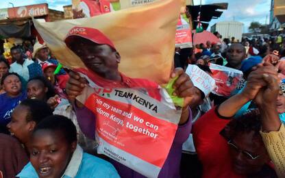 Kenya, dopo la vittoria Uhuru Kenyatta invita alla calma