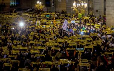 Catalogna, giudice firma mandato d'arresto europeo per Puigdemont