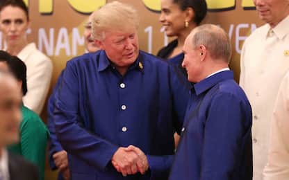 Trump-Putin, stretta di mano in Vietnam. Ma per ora niente bilaterale