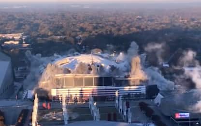 Usa, demolito con un’esplosione lo stadio degli Atlanta Falcons: VIDEO