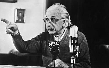 GettyImages-Einstein