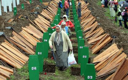 Il massacro di Srebrenica: morirono 8mila musulmani