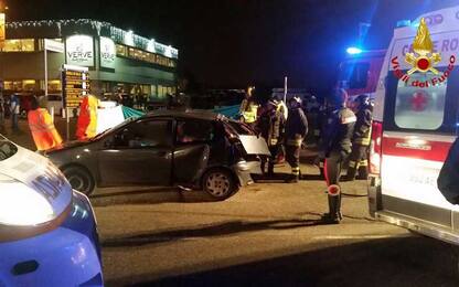 Incidente a Saronno, schianto fra un’auto e un tir: morti tre giovani