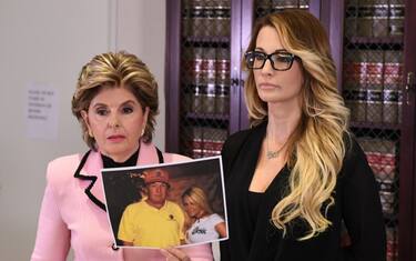 Media Usa: “Trump pagò 10mila dollari per incontro con una pornostar”