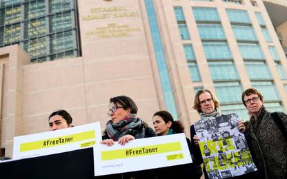 Turchia: scarcerato presidente di Amnesty, riprende il processo
