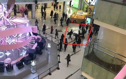 Cina, attacco con coltello in centro commerciale a Pechino: un morto