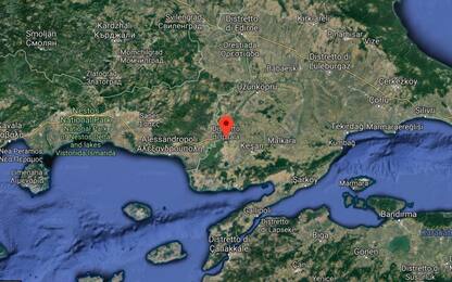 Migranti naufragano in fiume tra Turchia e Grecia: 1 morto, 9 dispersi