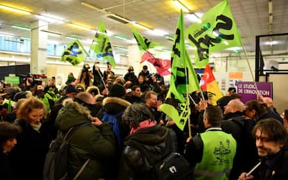 Francia, i ferrovieri annunciano 36 giorni di sciopero