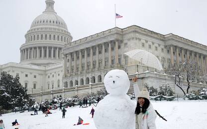 Bufera di neve sulla costa Est degli Usa, 5 mila voli cancellati