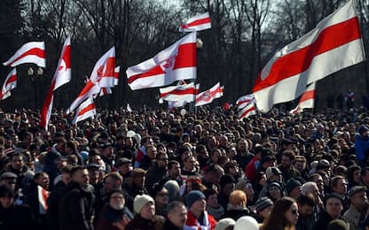 Bielorussia, decine di arresti durante le proteste contro il governo. FOTO