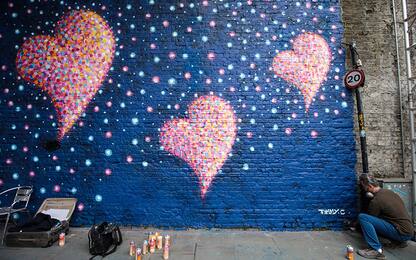 Londra, un murale per le vittime dell'attacco al London Bridge. FOTO