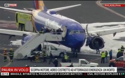Usa, esplode motore di un aereo: un morto e 7 feriti