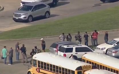Texas, sparatoria in una scuola. Media: 10 morti. Fermato l'assalitore