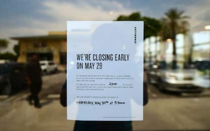 Starbucks, 8.000 caffetterie chiuse per il corso anti-razzismo