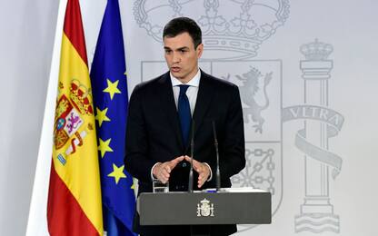 In Spagna nasce il nuovo governo "rosa" di Pedro Sanchez