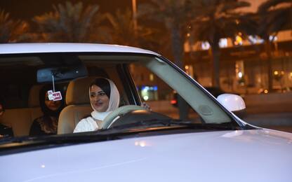 In Arabia Saudita le donne possono guidare, fine del divieto