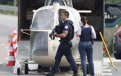 Francia, il rapinatore Redoine Faid evade dal carcere: caccia all'uomo