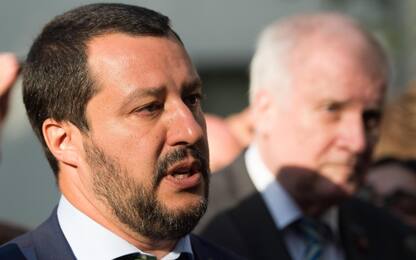 Anarchico minaccia Salvini su Fb, il ministro chiede 20mila euro