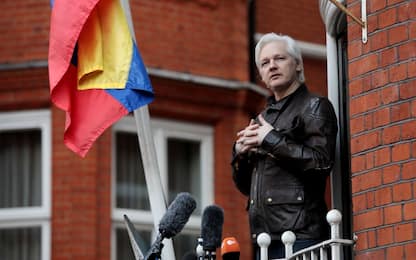 Wikileaks, Ecuador: Assange prima o poi dovrà lasciare l'ambasciata