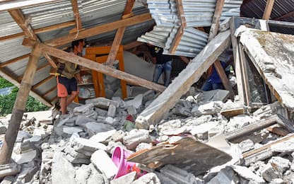 Terremoto Indonesia, testimonianza italiani: "Bloccati senza soccorsi"