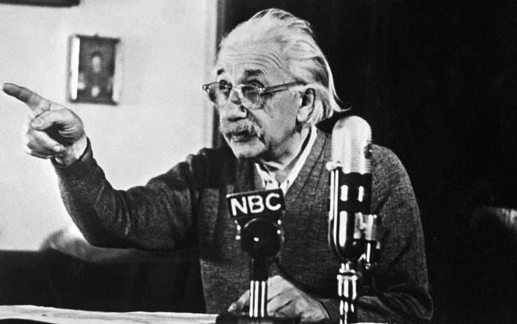 La 'Lettera su Dio' di Einstein venduta all'asta per 2.892 ...