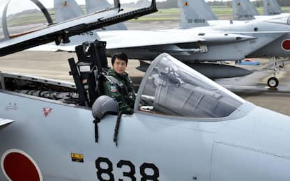 Giappone, per la prima volta una donna diventa pilota di un caccia