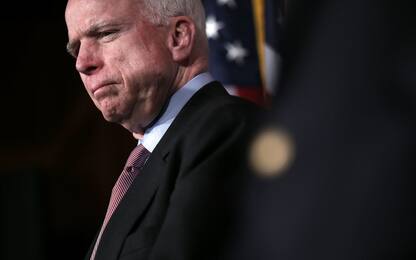 Morte McCain, Trump rifiuta comunicato con la parola "eroe"