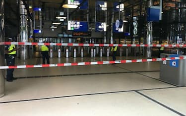GettyImages-Accoltellamento_Stazione_Amsterdam