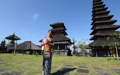 Bali, nuove regole per i turisti che visitano i templi